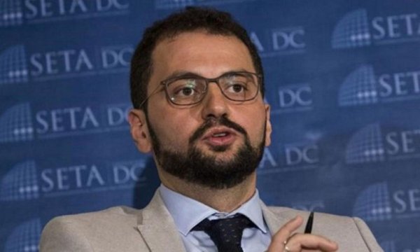 SETA'da deprem... Gazetecileri fişleyen isim bıraktı