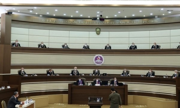 FETÖ'den beraat ettiler