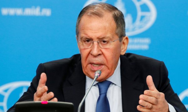 Lavrov: Afganistan’dan çekilme ABD yenilgisinin itirafı