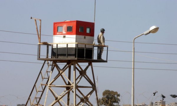 Libya, Tunus sınırını kapattı