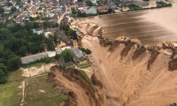 Aşırı yağışların vurduğu Almanya'da ölü sayısı 133'e yükseldi 