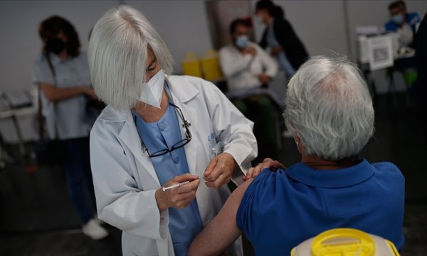 Dünya genelinde 3 milyar 510 milyon dozdan fazla Kovid-19 aşısı yapıldı
