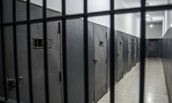 İsrail hapishanelerindeki Filistinliler açlık grevi başlattı