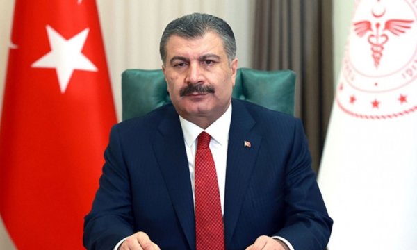 Bakan Koca tatilcilere seslendi: Dönüşe bırakmayın, aşınızı şimdi yaptırın