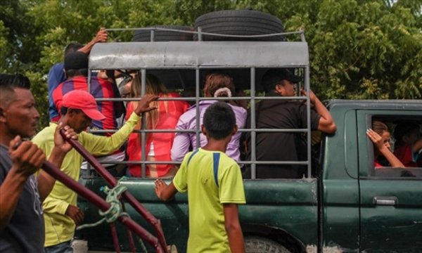 9 bin göçmen sınırda bekliyor