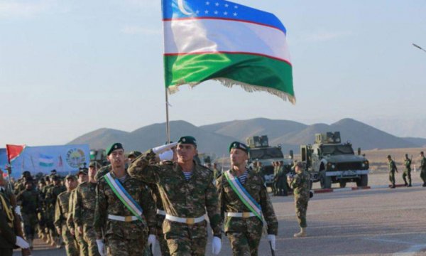 Afganistan sınırındaki Rusya-Özbekistan askeri tatbikatı başladı