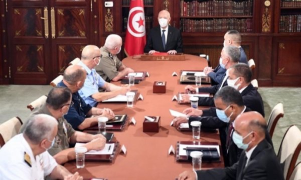 Kays Said'in Tunus'un yol haritasını açıklamaması ülkede endişeye neden oluyor