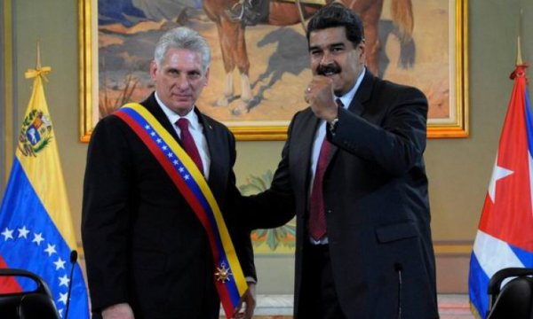 Maduro: Venezuela ve Küba ABD'ye teslim olmayacak
