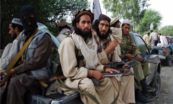 Taliban Nangarhar'da bir kontrol noktasına saldırdı