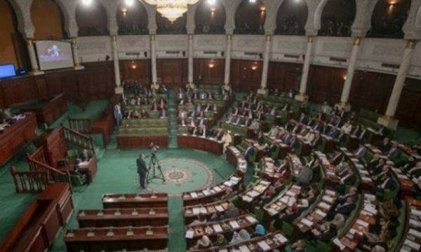 Tunus'ta 'küçültülmüş bir hükümet' önerisi