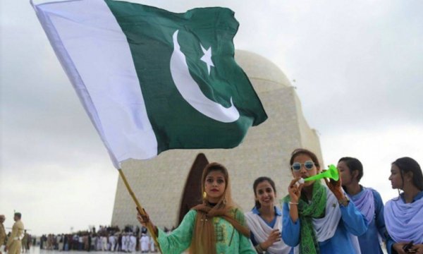 Pakistan, bağımsızlığının 74'üncü yılını kutluyor