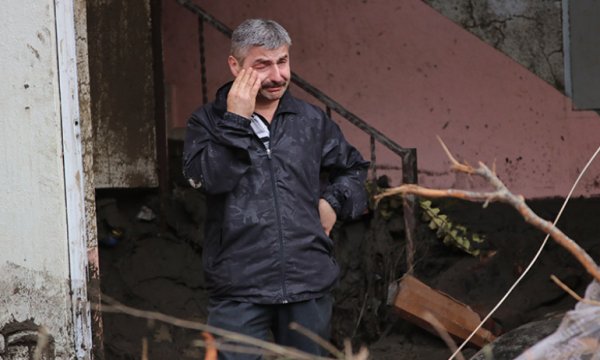 Sel felaketinde can kaybı 27'ye yükseldi