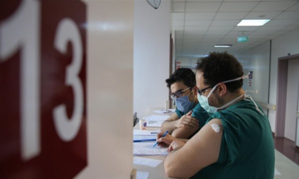 Türkiye'de son 24 saatte 23 bin 731 yeni vaka