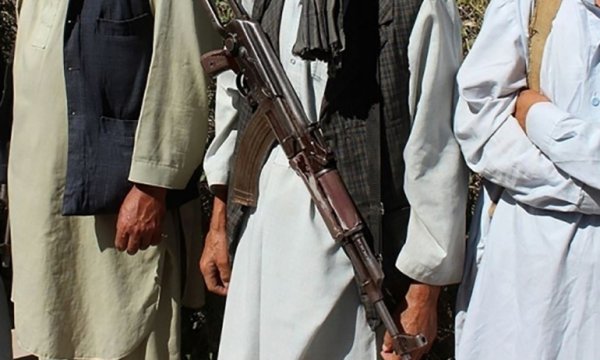 Afganistan'da yeni gelişme: Taliban, 3 ilçede kontrolü kaybetti
