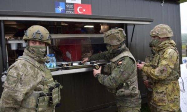 Taliban: NATO ile geldiniz NATO ile gideceksiniz