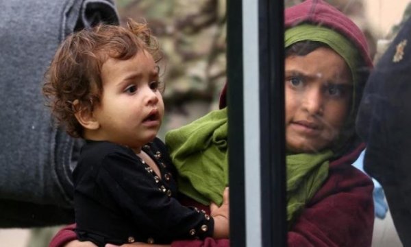 1 milyon Afgan çocuk açlık tehlikesiyle karşı karşıya