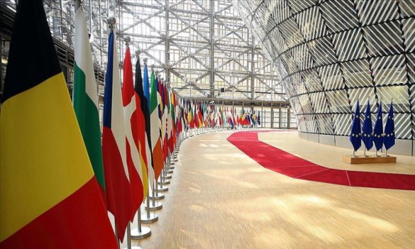 AB, Afganistan'da asgari mevcudiyet bulundurmak istiyor