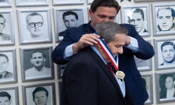 Che Guevara'nın katiline madalya