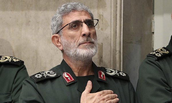 Kudüs Gücü Komutanı'ndan Emir Abdullahiyan'a tebrik ziyareti