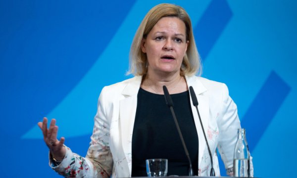 Almanya İçişleri Bakanı: İslam elbette Almanya'ya aittir