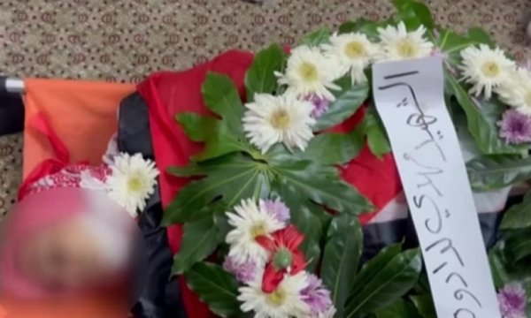 İsrail askerlerinin katlettiği Filistinli gençler son yolculuklarına uğurlandı