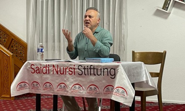 Mevlid Kandili Basel'de Dua ve Salavatlarla ihya edildi
