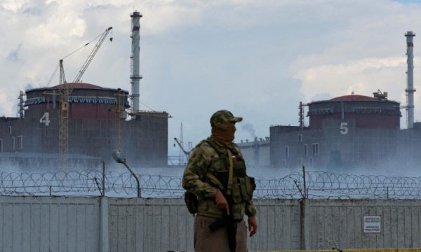 Putin, Zaporijya Nükleer Santrali Kararnamesini İmzaladı