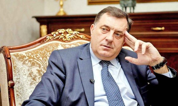 Mantıksız açıklamalarınla Bosna’ya 4 yıl kaybettirdin