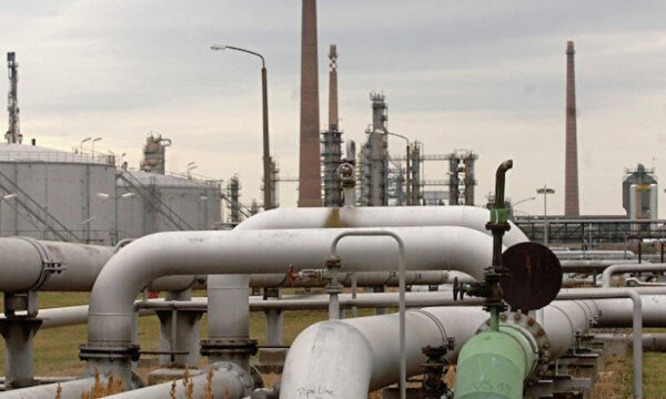 Polonya'da Almanya'ya ulaşan Drujba petrol boru hattında sızıntı