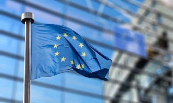 AB, kargaşaları desteklemek için İran'a yaptırım uyguladı