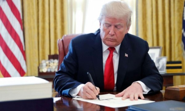 WP: Trump İran ve Çin hakkındaki sırları içeren belgeleri saklamış