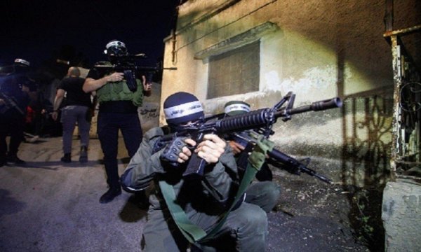 Batı Şeria'da Siyonist askerlere saldırı