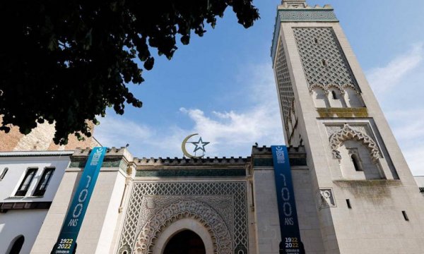 Fransa'da camiye saldırı tehdidinde bulunan kişiye 8 ay hapis