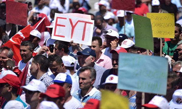 EYT bekleyenlere kötü haber: Herkes yasadan faydalanamayacak