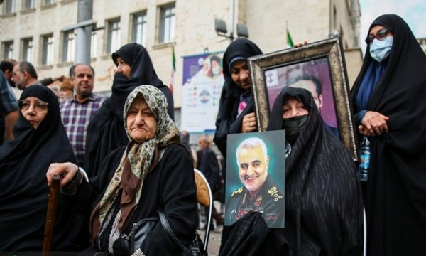İran'da Almanya karşıtı protesto