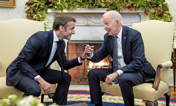 Macron’dan ABD’ye: Bir kez daha silah arkadaşı olmalıyız 
