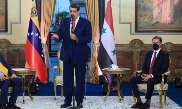 Maduro: Suriye'nin yanındayız