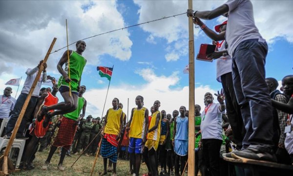 Masai savaşçıları, aslan avından vazgeçerek olimpiyatlara katıldı