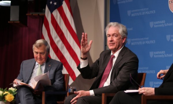 CIA Başkanı, İran ve Rusya arasında artan işbirliğinden endişeli 