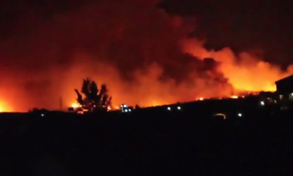 Irkçı İsrail'den Suriye'ye hava saldırısı