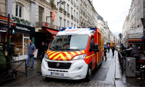 Paris'te Ahmet Kaya Kültür Merkezi'ne silahlı saldırı: Üç kişi yaşamını yitirdi