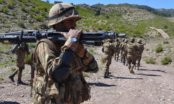 Belucistan'da Pakistan ordusuna saldırı: 6 ölü