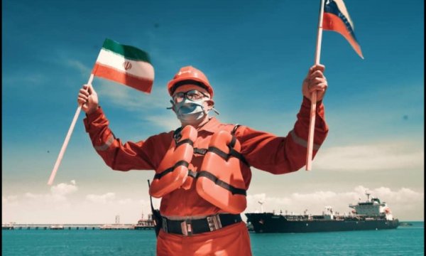 İran'ın yeni petrol tankeri sevkiyatı Venezuela'ya ulaştı