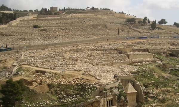 İsrail'den Kudüs'teki Hristiyanların arazilerine el koyma girişimi