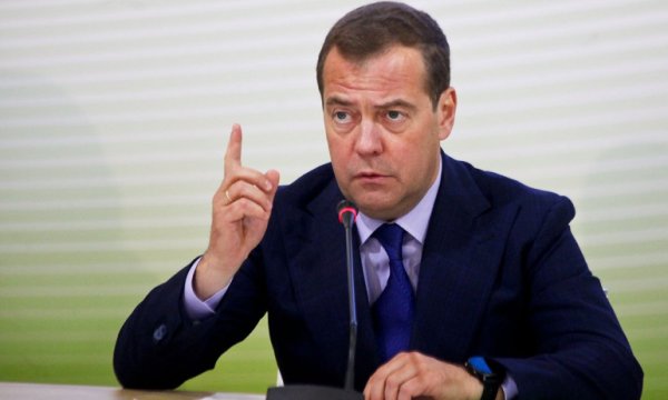 Medvedev Batı'ya meydan okudu: Diplomatik ilişkinize ihtiyacımız yok