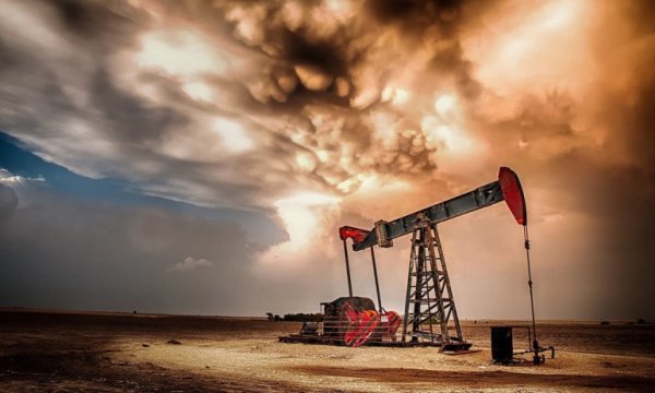 Rusya-Ukrayna krizi: Petrol fiyatları yedi yılın zirvesinde