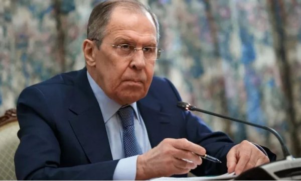 Lavrov: ABD Avrupa'daki nükleer silahlarını çekmeli
