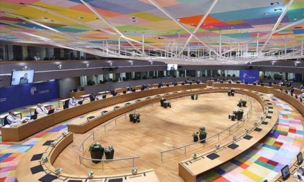 AB liderleri, Rusya-Ukrayna krizi gündemiyle yarın toplantı yapacak