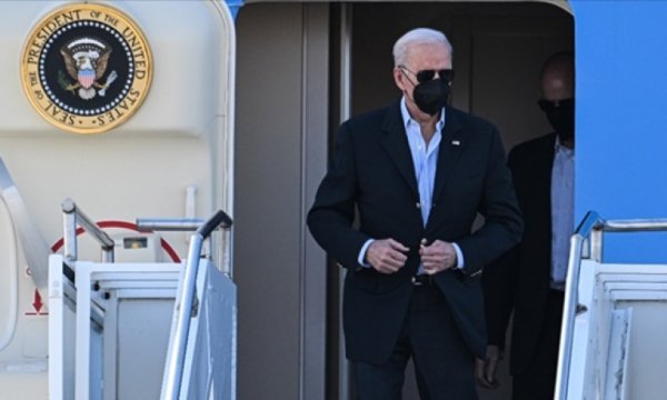 Biden'dan Polonya'daki Amerikan askerlerine ziyaret
