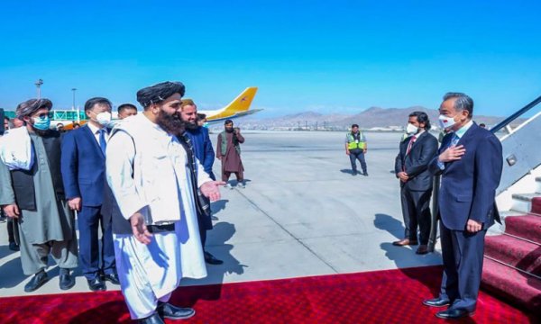 Çin'den Taliban'a 'üç saygı, üç asla' mesajı 